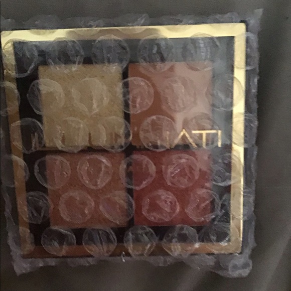 Lip mixture items can be bought separately - Picture 7 of 8